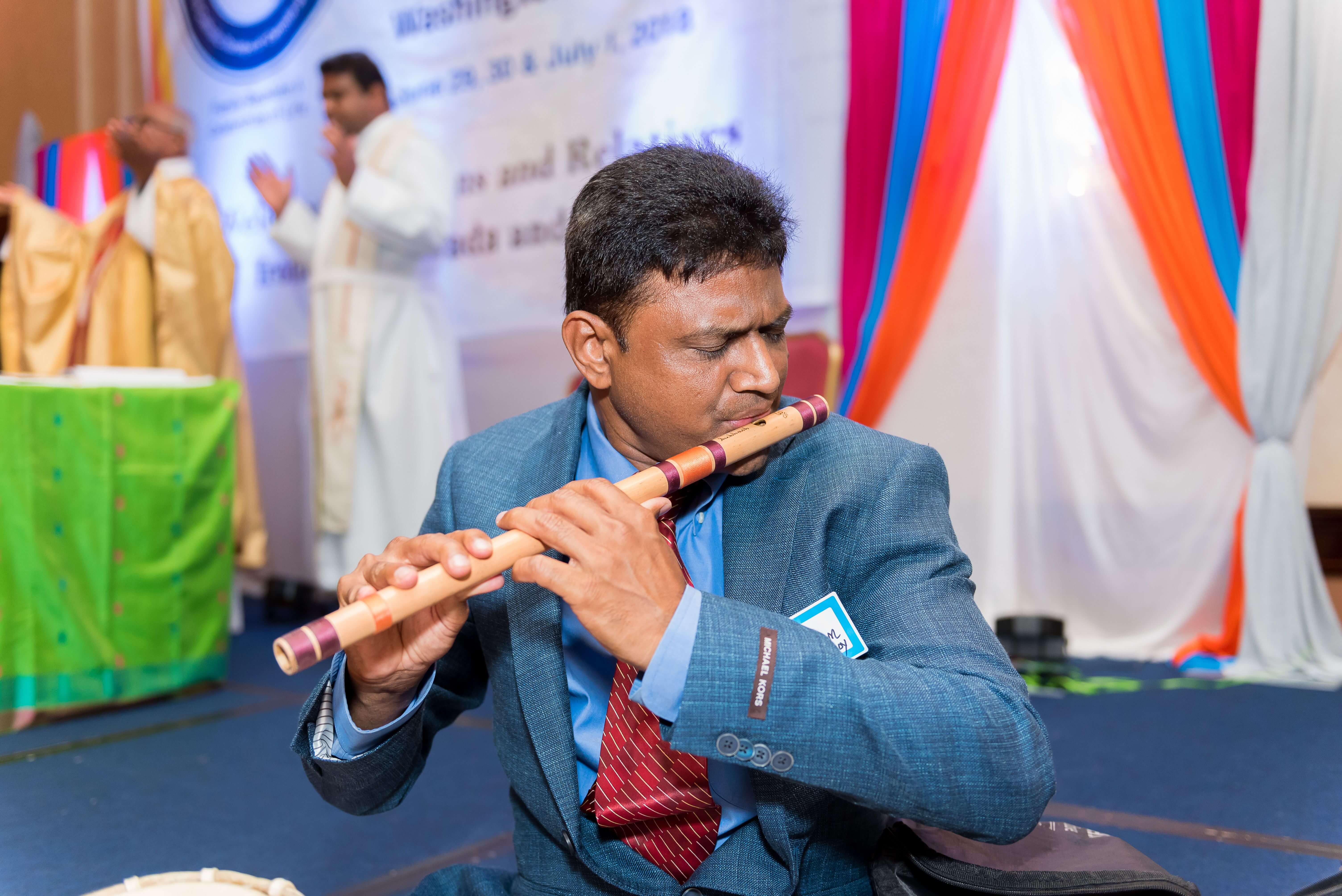 First slide [800x400]